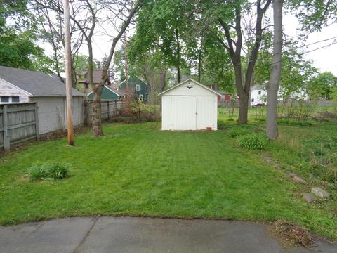 615 Bartlett St, Lansing, MI 48915 photo 21
