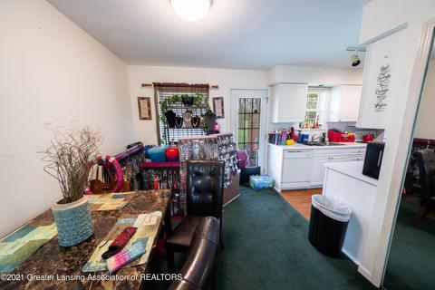 6358 Beechfield Dr, Lansing, MI 48911 photo 4