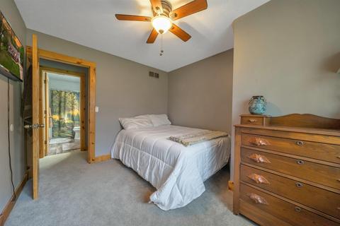 5935 E Centerline Rd, Saint Johns, MI 48879 photo 17