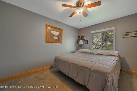 5935 E Centerline Rd, Saint Johns, MI 48879 photo 16