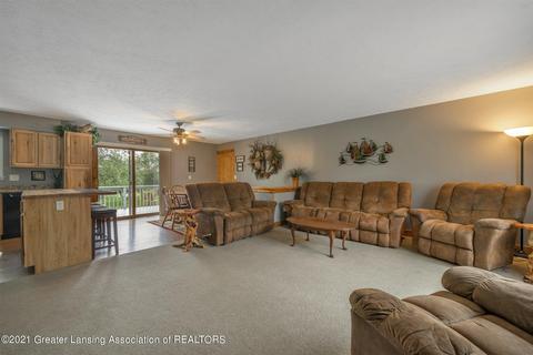 5935 E Centerline Rd, Saint Johns, MI 48879 photo 6