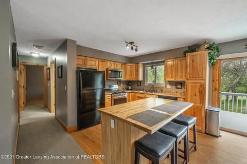 5935 E Centerline Rd, Saint Johns, MI 48879 photo 10