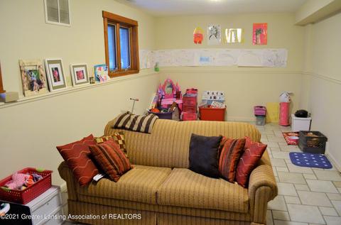 5720 Ridgeway Dr, Haslett, MI 48840 photo 14