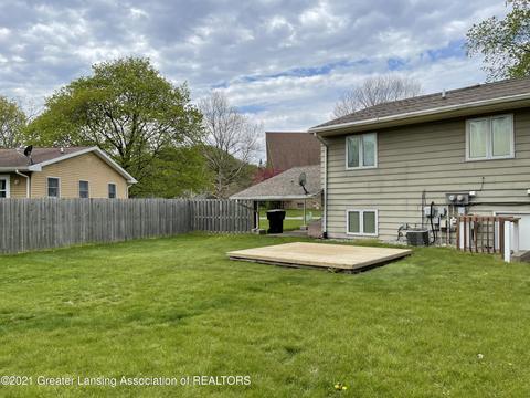 5720 Ridgeway Dr, Haslett, MI 48840 photo 20
