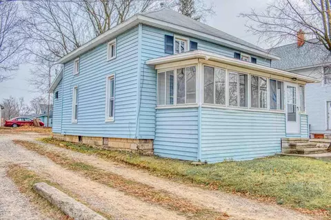 406 N Main St, Perry, MI 48872 photo 1