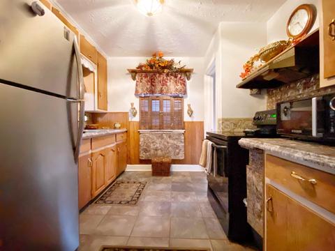 2626 Teel Ave, Lansing, MI 48910 photo 3