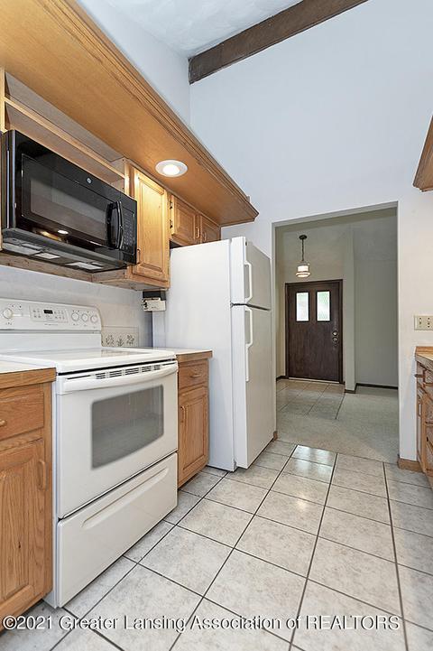 801 Andover Dr, Dewitt, MI 48820 photo 10
