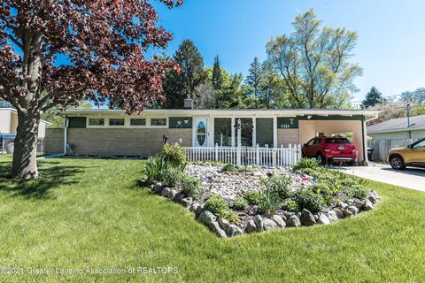1311 Bayshore Dr, Haslett, MI 48840 photo 1