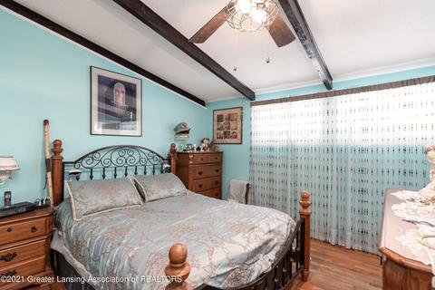 1311 Bayshore Dr, Haslett, MI 48840 photo 7