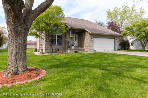 3456 Parkwood Dr, Dewitt, MI 48820 photo 1