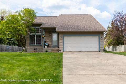 3456 Parkwood Dr, Dewitt, MI 48820 photo 2
