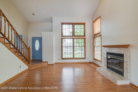 3456 Parkwood Dr, Dewitt, MI 48820 photo 4