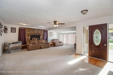 132 N Franklin St, Maple Rapids, MI 48853 photo 17