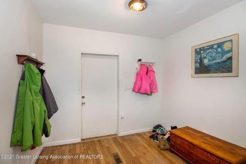 132 N Franklin St, Maple Rapids, MI 48853 photo 9