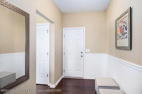 2704 Coreopsis Dr, Okemos, MI 48864 photo 17