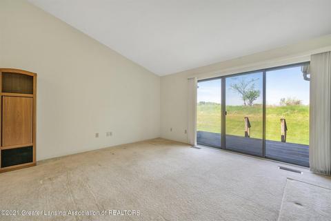 1210 Zimmer Pl, Williamston, MI 48895 photo 6