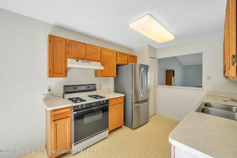 1210 Zimmer Pl, Williamston, MI 48895 photo 10