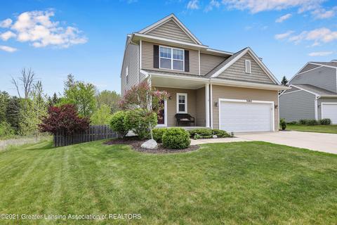 1083 Oakwood Dr, Dewitt, MI 48820 photo 2