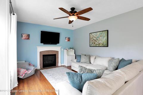 1083 Oakwood Dr, Dewitt, MI 48820 photo 11