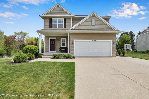 1083 Oakwood Dr, Dewitt, MI 48820 photo 1