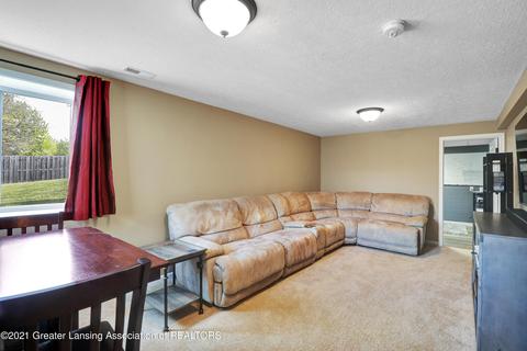 1083 Oakwood Dr, Dewitt, MI 48820 photo 27