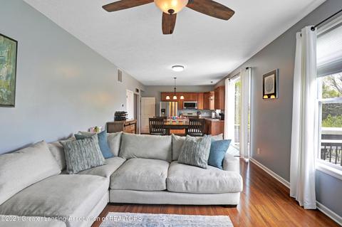 1083 Oakwood Dr, Dewitt, MI 48820 photo 13