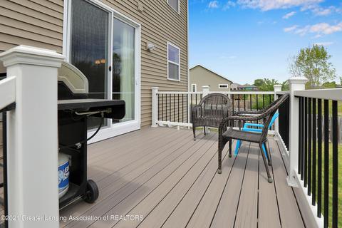 1083 Oakwood Dr, Dewitt, MI 48820 photo 30