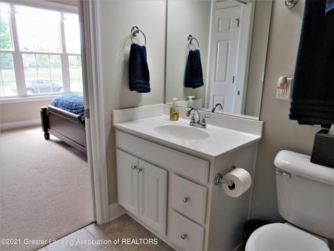 2440 Turning Leaf Ln, Okemos, MI 48864 photo 21