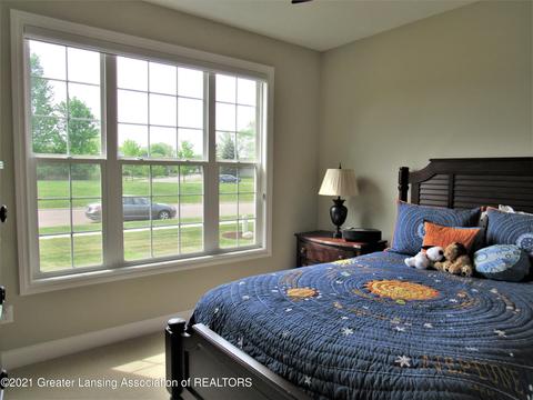 2440 Turning Leaf Ln, Okemos, MI 48864 photo 19