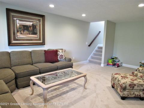 2440 Turning Leaf Ln, Okemos, MI 48864 photo 27
