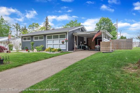 1109 Ledge Ln, Grand Ledge, MI 48837 photo 3