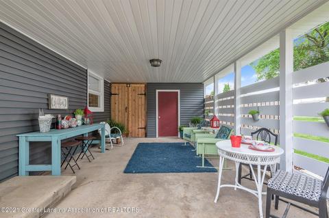 1109 Ledge Ln, Grand Ledge, MI 48837 photo 5