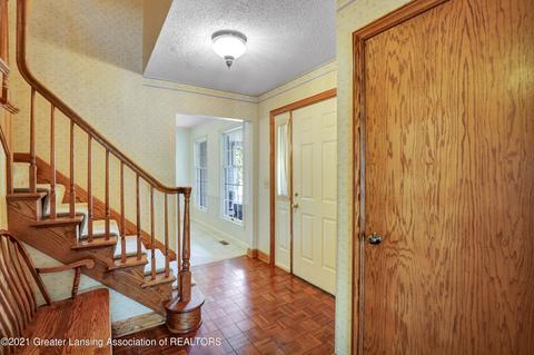 3181 Old Hickory Trl, Dewitt, MI 48820 photo 4