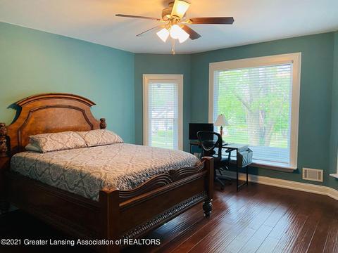 128 S St Johns St, Ithaca, MI 48847 photo 18