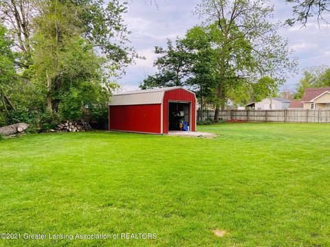 128 S St Johns St, Ithaca, MI 48847 photo 8