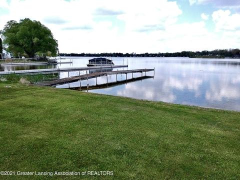 1031 Thompson Dr, Stanton, MI 48888 photo 29