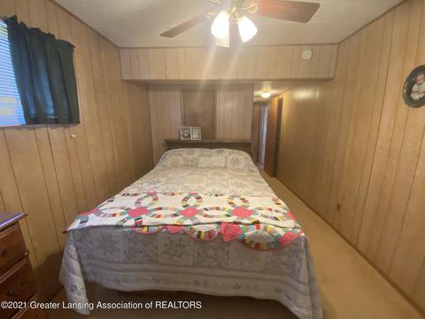 1031 Thompson Dr, Stanton, MI 48888 photo 25