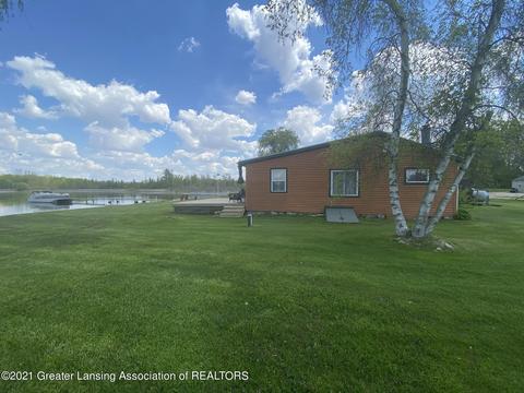 1031 Thompson Dr, Stanton, MI 48888 photo 44
