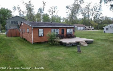 1031 Thompson Dr, Stanton, MI 48888 photo 45