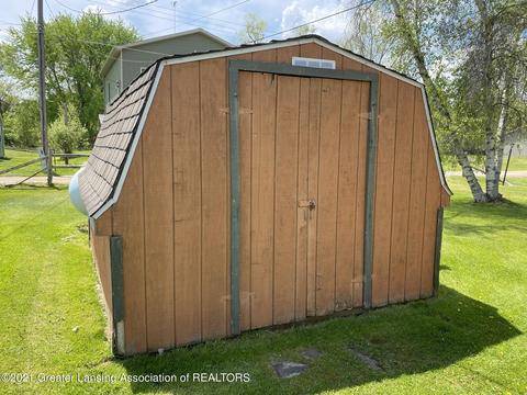 1031 Thompson Dr, Stanton, MI 48888 photo 41