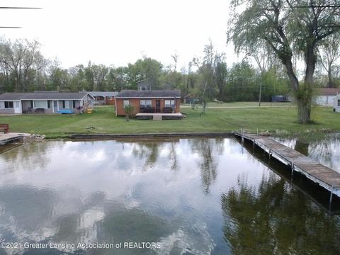 1031 Thompson Dr, Stanton, MI 48888 photo 49