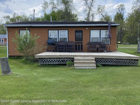 1031 Thompson Dr, Stanton, MI 48888 photo 46