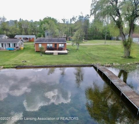 1031 Thompson Dr, Stanton, MI 48888 photo 27