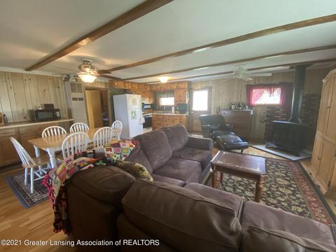 1031 Thompson Dr, Stanton, MI 48888 photo 18