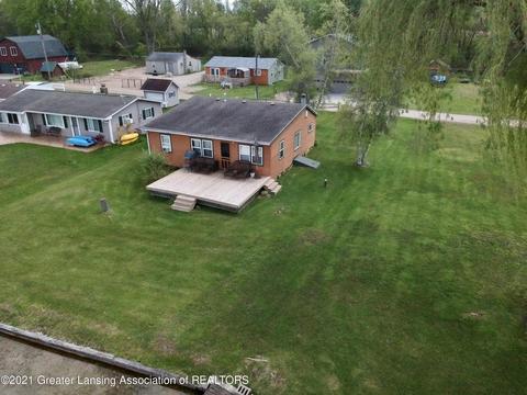 1031 Thompson Dr, Stanton, MI 48888 photo 47