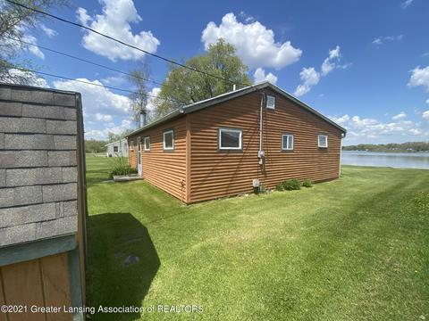 1031 Thompson Dr, Stanton, MI 48888 photo 34