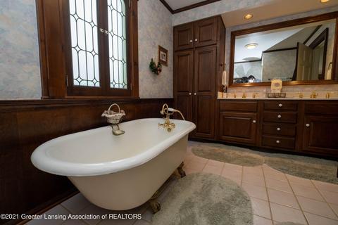 725 E Ash St, Mason, MI 48854 photo 31