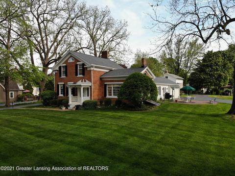 725 E Ash St, Mason, MI 48854 photo 1