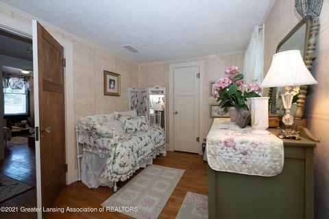 725 E Ash St, Mason, MI 48854 photo 38