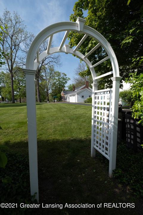725 E Ash St, Mason, MI 48854 photo 50